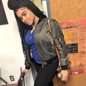 Meet your Posher, Sydney